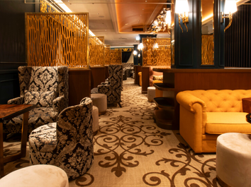 高級クラブ Piropo